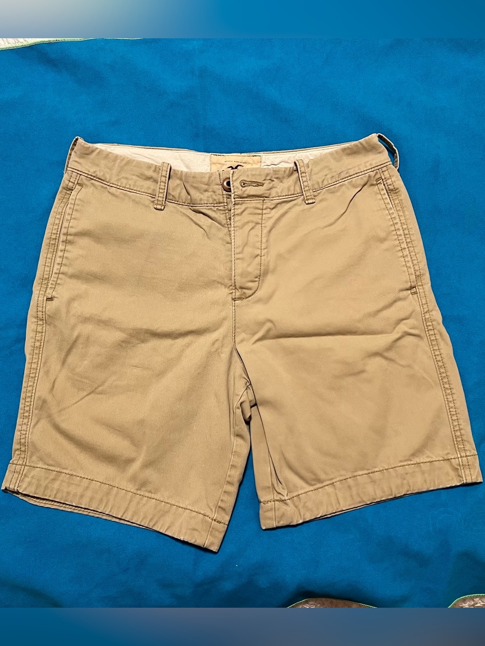 Hollister Tan Beige Flat-Front Men's Shorts